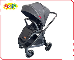 BABY STROLLER AND CARSEAT