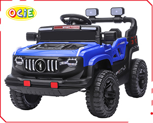RECHARGEABLE CAR  W/ RC