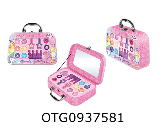 COSMETIC SET