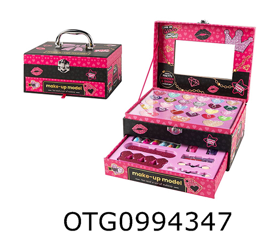 MAKEUP SET