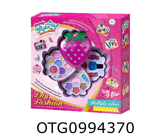 MAKEUP SET