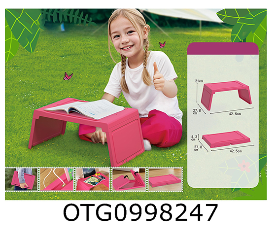 FOLDING TABLE
